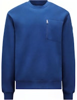 Moncler Blue Crewneck Pocket Drop-Shoulder Long Sleeve Sweatshirt J10918G0005389AEN749 Moncler Blue Crewneck Pocket Drop-Shoulder Long Sleeve Sweatshirt J10918G0005389AEN749