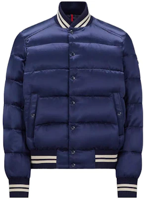 Chaqueta Azul Moncler con Estampado de Letras y Botones de Presión. I20911A00009596X8795 Buy Chaqueta Azul Moncler con Estampado de Letras y Botones de Presión. I20911A00009596X8795