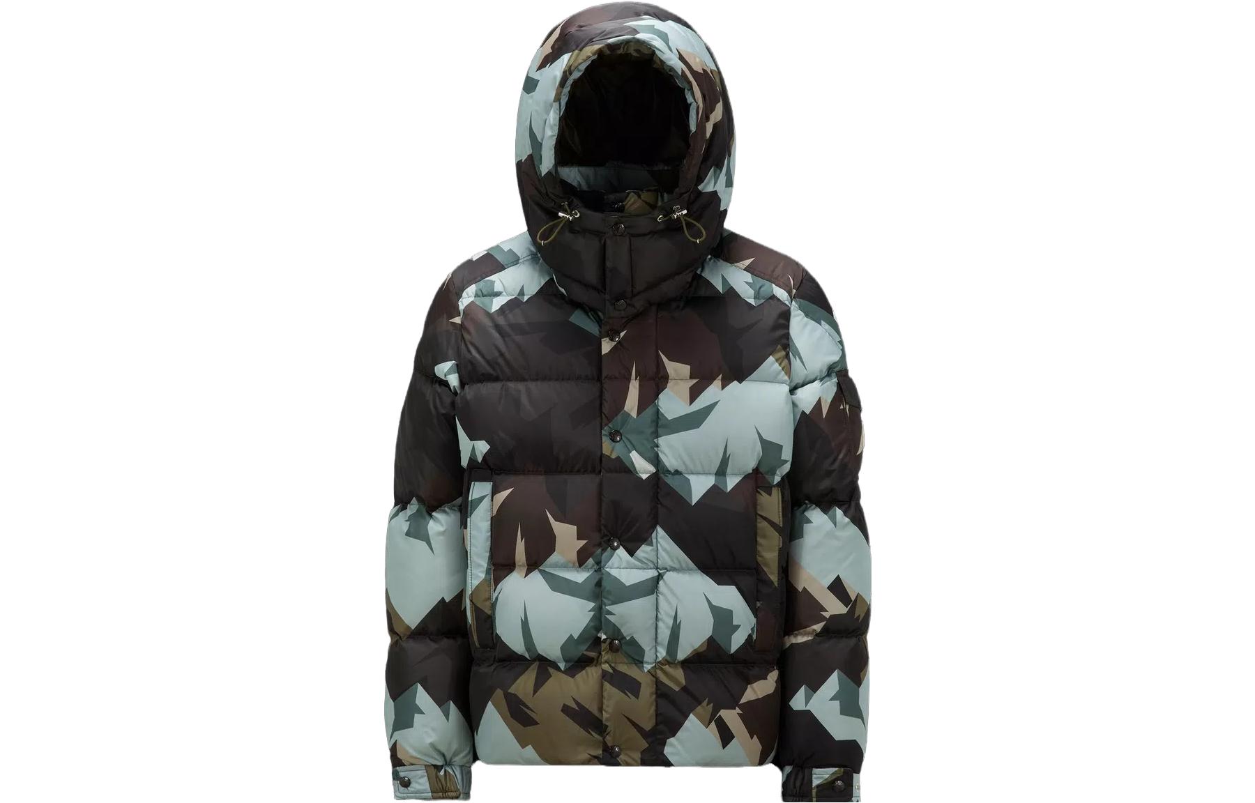 Moncler  Camo Short Down Jacket with Hood - Multicolor. I20911A000655970KS82