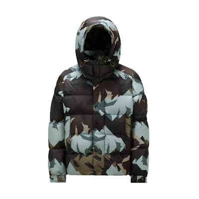 Moncler Camo Short Down Jacket with Hood - Multicolor. I20911A000655970KS82