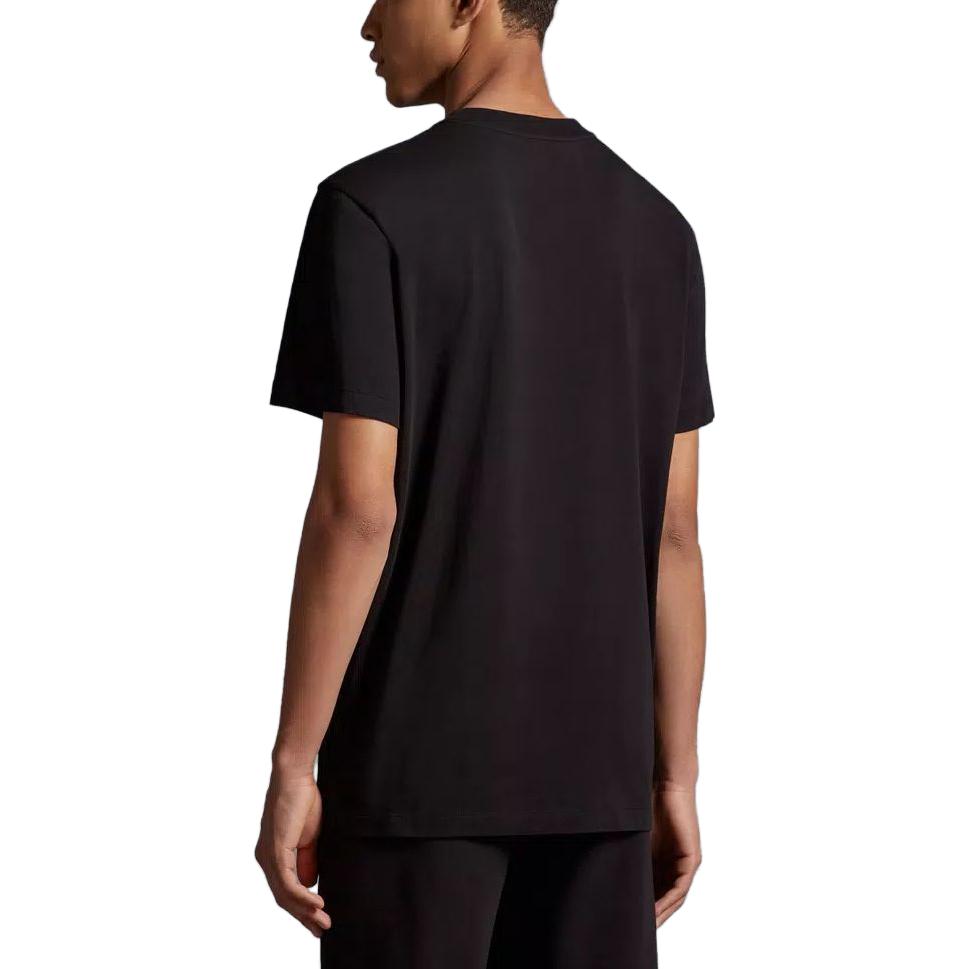 Moncler  Classic Crewneck T-Shirt with Letter Print Design. I20918C0005389A17999 圖 4