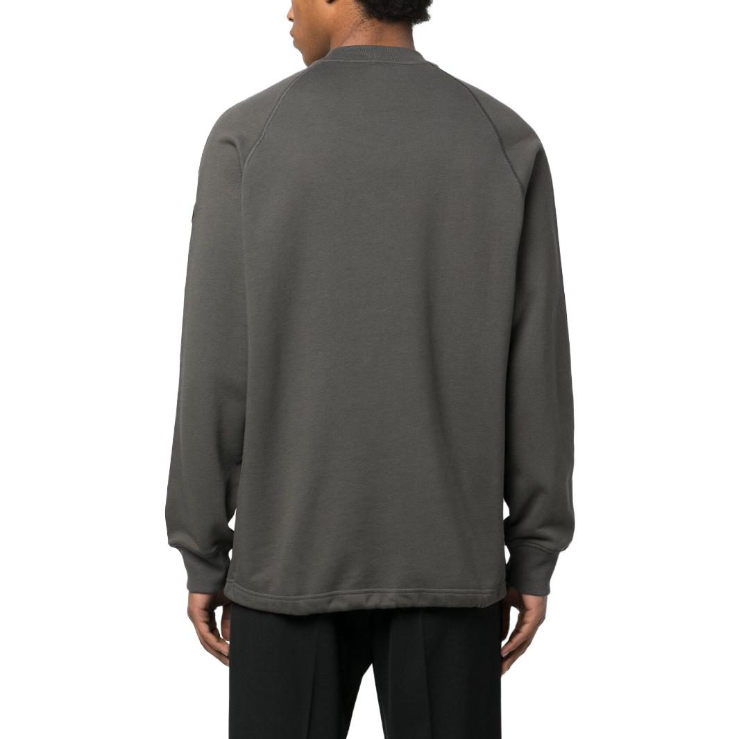 Shop 蒙克莱深灰色刺绣标志圆领卫衣。 I10918G00022M2327