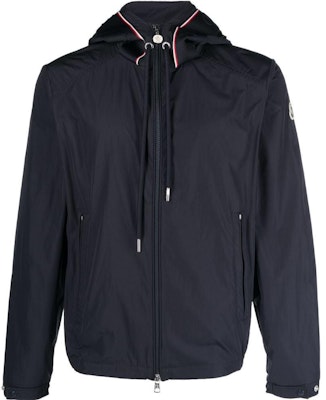 Moncler Jaket Berzip Berhud dengan Tali Serut Biru Navy I20911A0004754A91999 Order Moncler Jaket Berzip Berhud dengan Tali Serut Biru Navy I20911A0004754A91999