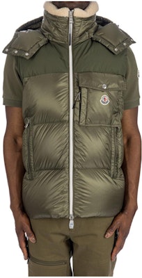 Moncler Green Sleeveless Hooded Zip Vest 1A000565967G818 Order Moncler Green Sleeveless Hooded Zip Vest 1A000565967G818