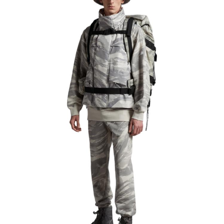 Lookbook Moncler  High-Waisted Jogger Pants Casual Trousers. H209K8H00001M2547F92