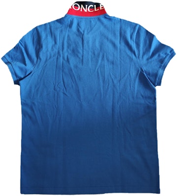 Polo Casual Azul con Logotipo de Moncler. I10918A7051084556708 Lookbook Polo Casual Azul con Logotipo de Moncler. I10918A7051084556708