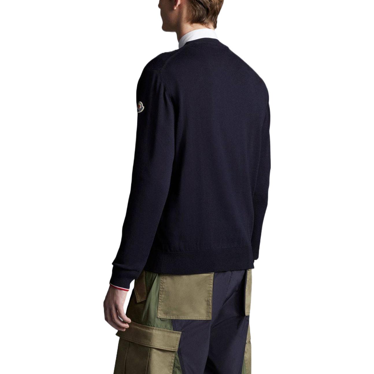 Shop Moncler 海軍藍標誌套頭衫衛衣 FW22 H10919D00001M1113742