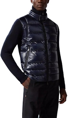 Moncler Jaket Kardigan Berzip Bulu Navy Berlapis. I20979B00005M1122771 Shop Moncler Jaket Kardigan Berzip Bulu Navy Berlapis. I20979B00005M1122771