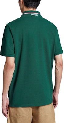 Moncler Polo Shirt Olive Green Logo Longgar Lengan Pendek. J10918A0002189A16875 Shop Moncler Polo Shirt Olive Green Logo Longgar Lengan Pendek. J10918A0002189A16875