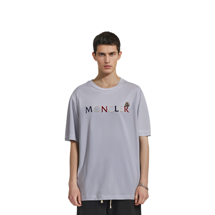 Moncler  Optical White Letter Crewneck T-Shirt SS22 Collection. H10918C000438390T001 圖 8