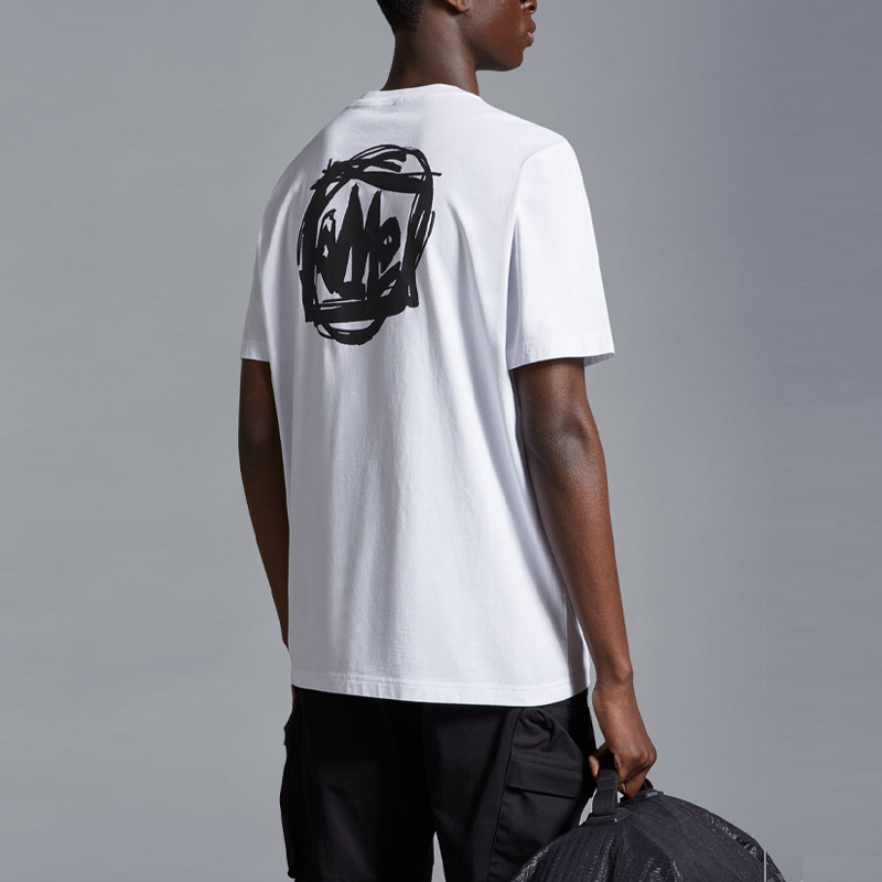 Moncler  Optical White Logo Graphic Crewneck Short Sleeve Tee J10918C0003289A17001 圖 4