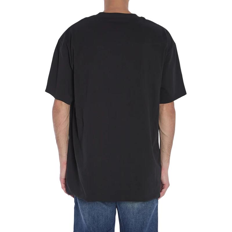 Lookbook Moncler Baju-T Leher Bulat Hitam Reversible Logo Patch. 8C0003383927F97