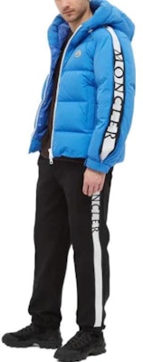 Moncler Side Stripe Letter Print Loose Fit Casual Pants. G20912A00023595LU999 Lookbook Moncler Side Stripe Letter Print Loose Fit Casual Pants. G20912A00023595LU999