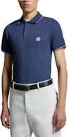 Polo Slim Fit Moncler con Cuello de Punto Tricolor - Azul Medianoche. J10918A7030084556795 Shop Polo Slim Fit Moncler con Cuello de Punto Tricolor - Azul Medianoche. J10918A7030084556795