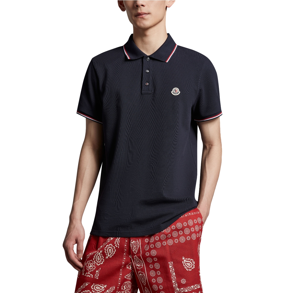Purchase Moncler Polo Slim Fit Azul Marino con Cuello Tricolor SS24. J10918A703008455677X