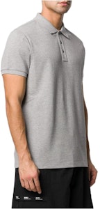 Moncler Kemeja Polo Lengan Pendek Kelabu Solid Color. 8A7051084556984 Sizing Moncler Kemeja Polo Lengan Pendek Kelabu Solid Color. 8A7051084556984