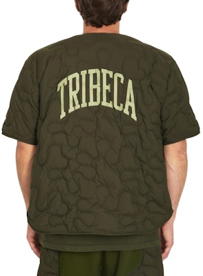 モンクレール 無地 ルーズフィット ボタンクルーネック半袖シャツ グリーン 2F00002M322483C Details for モンクレール 無地 ルーズフィット ボタンクルーネック半袖シャツ グリーン 2F00002M322483C