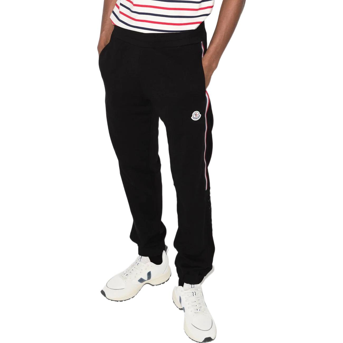 Lookbook 몽클레르 솔리드 컬러 사이드 스트라이프 로고 트랙 팬츠 H10918H00018809LA999