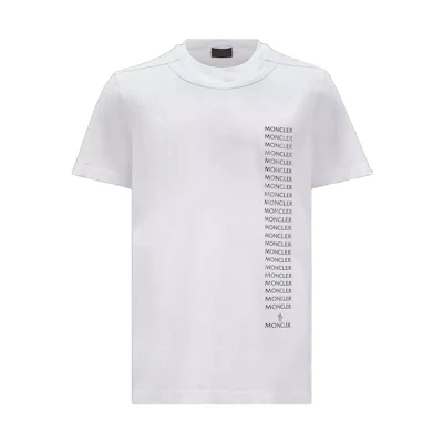 Moncler White Crewneck T-Shirt with Logo Print. I20918C0005389A17001