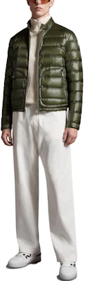 Moncler Acorus Series Glossy Down Jacket for Men in Olive Green. I20911A1060053029833 Lookbook Moncler Acorus Series Glossy Down Jacket for Men in Olive Green. I20911A1060053029833