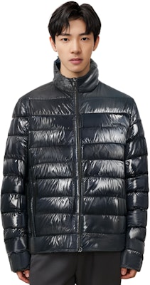 Moncler Agar Logo Jaket Puffer Berkilat Navy - Rekaan Uniseks yang Praktikal. G10911A52O0053A5T Sizing Moncler Agar Logo Jaket Puffer Berkilat Navy - Rekaan Uniseks yang Praktikal. G10911A52O0053A5T