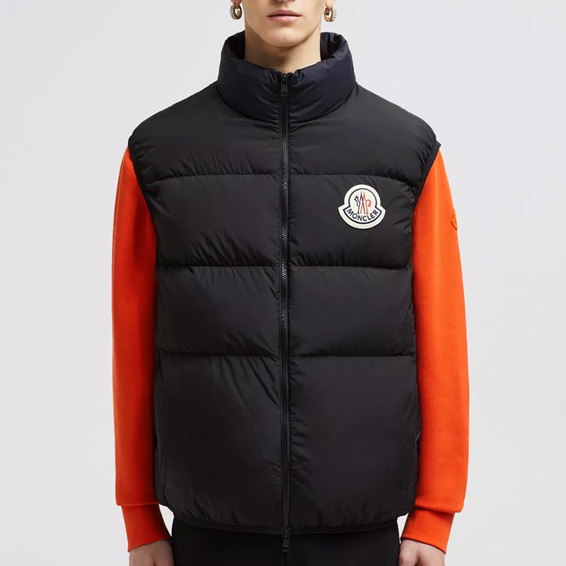 Moncler Almaz Series FW24 Black Sleeveless Down Vest Unisex with Felt Logo Patch J20911A000755396LP97 圖 4