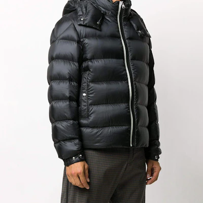 Moncler Arves 黑色連帽拉鍊羽絨外套 F20911A2010053334999 Shop Moncler Arves 黑色連帽拉鍊羽絨外套 F20911A2010053334999