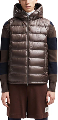 Chaleco Impermeable Moncler Barante FW24 Unisex Marrón con Capucha. J20911A00062597EX243 Lookbook Chaleco Impermeable Moncler Barante FW24 Unisex Marrón con Capucha. J20911A00062597EX243