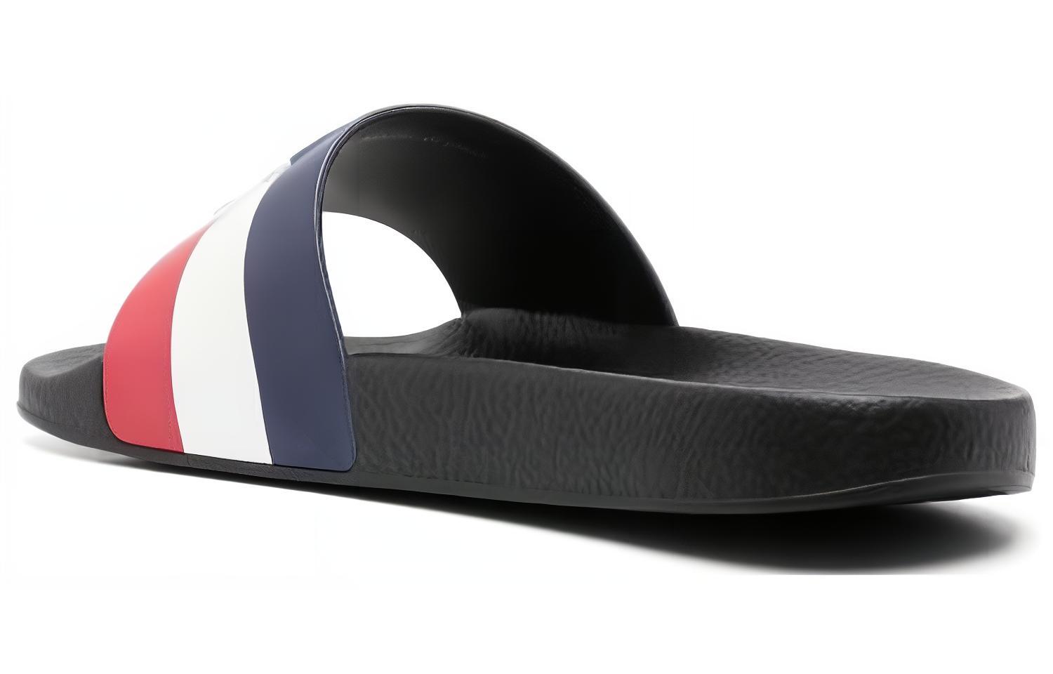 Shop Moncler Basile 'Kasut Santai Hitam' 4C0004001A49998