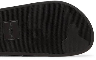 Moncler Basile Selipar Kolam 'Hitam Trikolor' 4C7000001A49998 Purchase Moncler Basile Selipar Kolam 'Hitam Trikolor' 4C7000001A49998