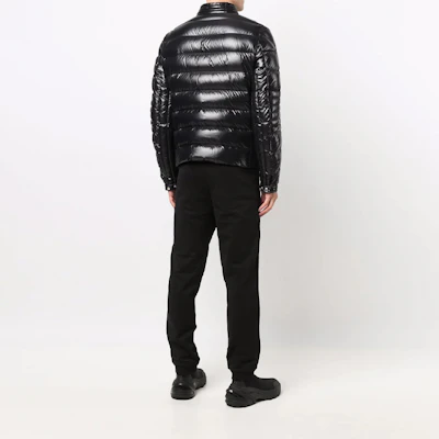 Moncler Baunard 拉鍊羽絨冬季外套 黑色 G20911A0000468950999 Shop Moncler Baunard 拉鍊羽絨冬季外套 黑色 G20911A0000468950999