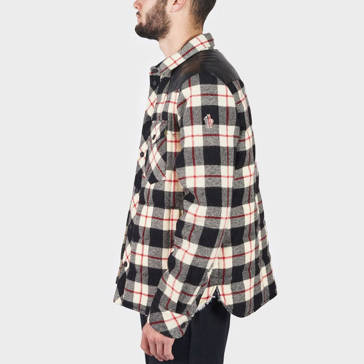 Cheap Moncler Jaket Beige Kotak-Kotak dengan Kerah Kontras. 1A00001549UD999