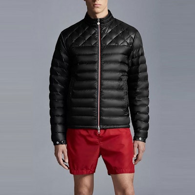 Moncler Benamou 黑色羽绒服冬季长袖拉链设计保暖外套 H10911A0010753279999 Shop Moncler Benamou 黑色羽绒服冬季长袖拉链设计保暖外套 H10911A0010753279999