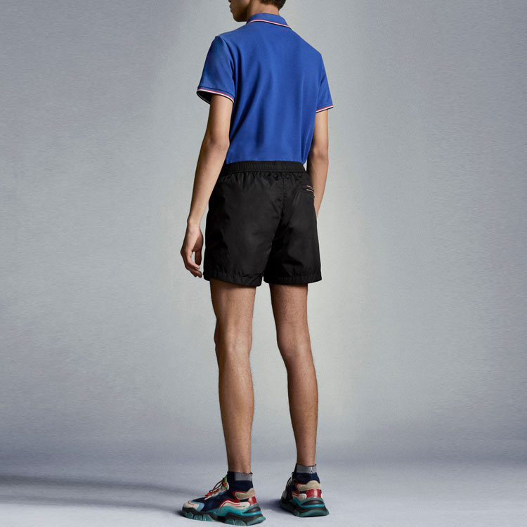 Cheap Shorts Negros Moncler Cintura Media con Logo y Cordón Ajustable. G10912C7080053326999