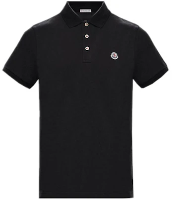 Moncler Kaos Polo Hitam dengan Kancing Mutiara dan Logo Subtle. 0918A7070084556999 Buy Moncler Kaos Polo Hitam dengan Kancing Mutiara dan Logo Subtle. 0918A7070084556999