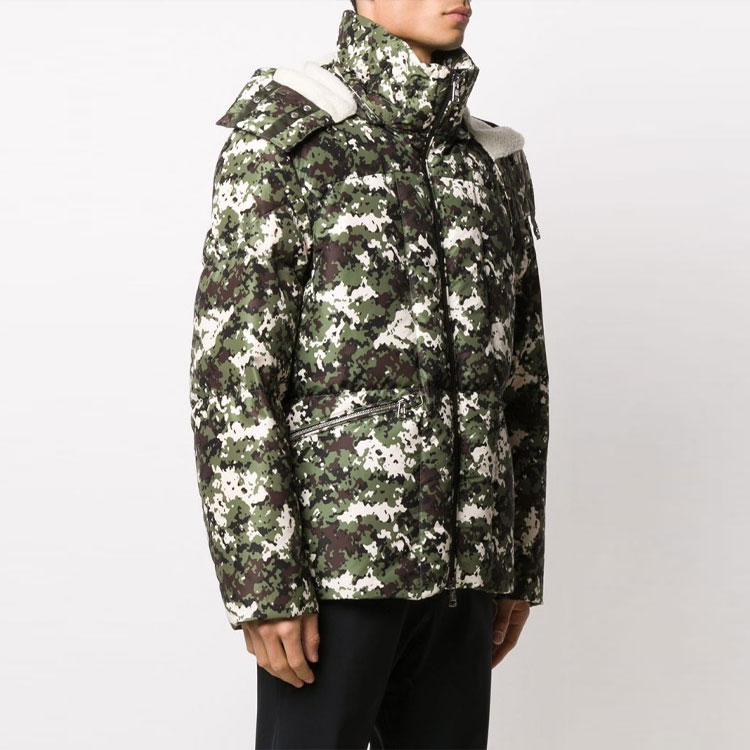 Moncler Blanc Camo Green Printed Hooded Down Jacket Winter . F20911B5660054AND830 圖 3