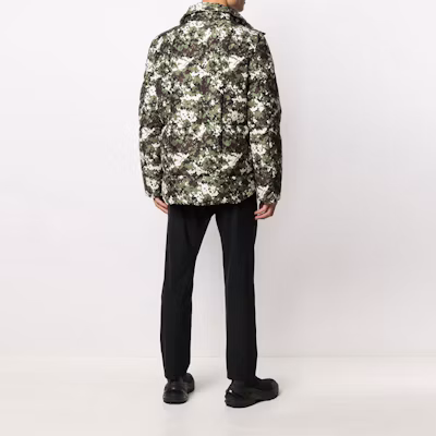 Moncler 白色迷彩綠印花連帽羽絨外套 冬季款式 F20911B5660054AND830 Purchase Moncler 白色迷彩綠印花連帽羽絨外套 冬季款式 F20911B5660054AND830
