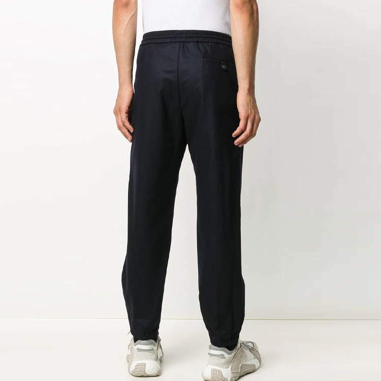 Shop モンクレール ブルーロゴ スウェットパンツ - 無地 カジュアルウェア F20912A7310054233742