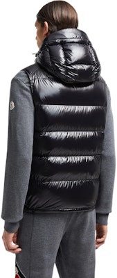 Moncler Bormes FW24 Black Down Vest with Detachable Hood Unisex. J20911A0011668950999 Shop Moncler Bormes FW24 Black Down Vest with Detachable Hood Unisex. J20911A0011668950999