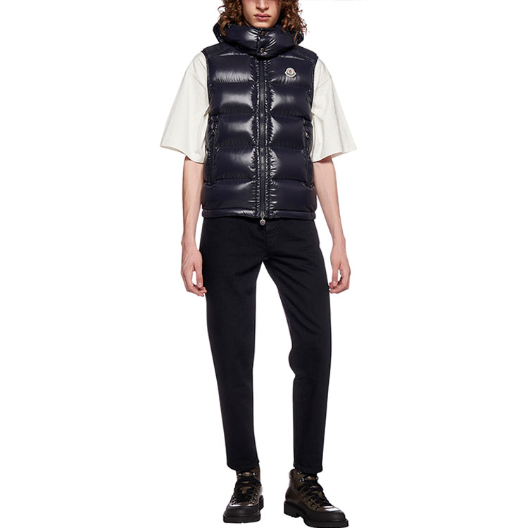 Purchase Chaleco con capucha acolchado Moncler Bormes Series Navy Logo. 1A0015268950742