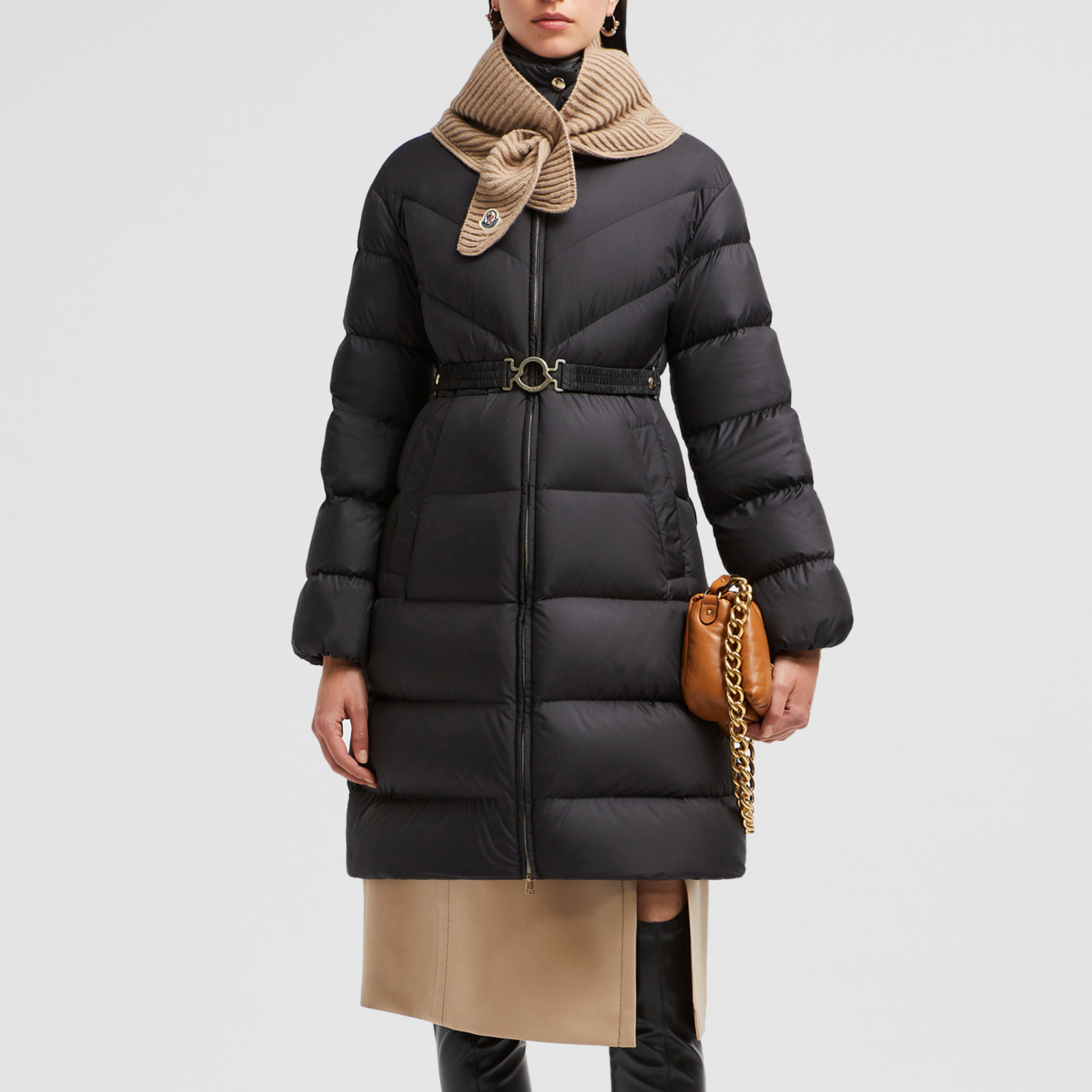 Lookbook モンクレール ブルーシリーズ スリムフィット ダウンジャケット ブラック 長袖ジップコート J20931C0002854AQE999