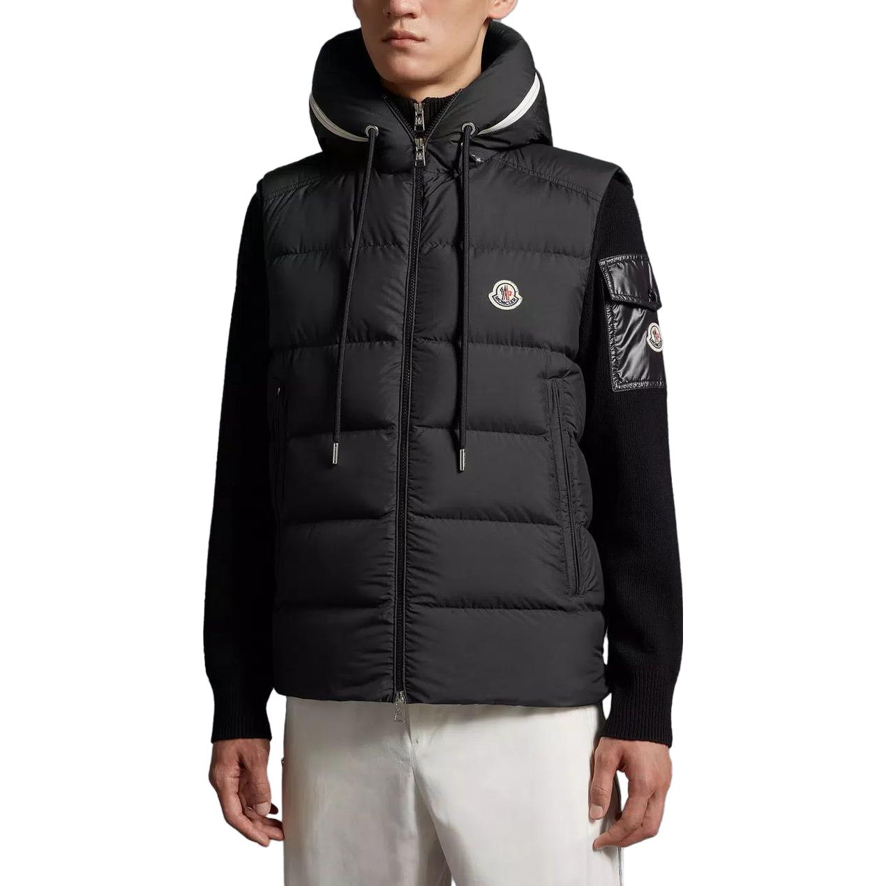 Lookbook Chaleco Moncler Cardamine Acolchado con Capucha y Estampado de Letras. I20911A0018154A81999