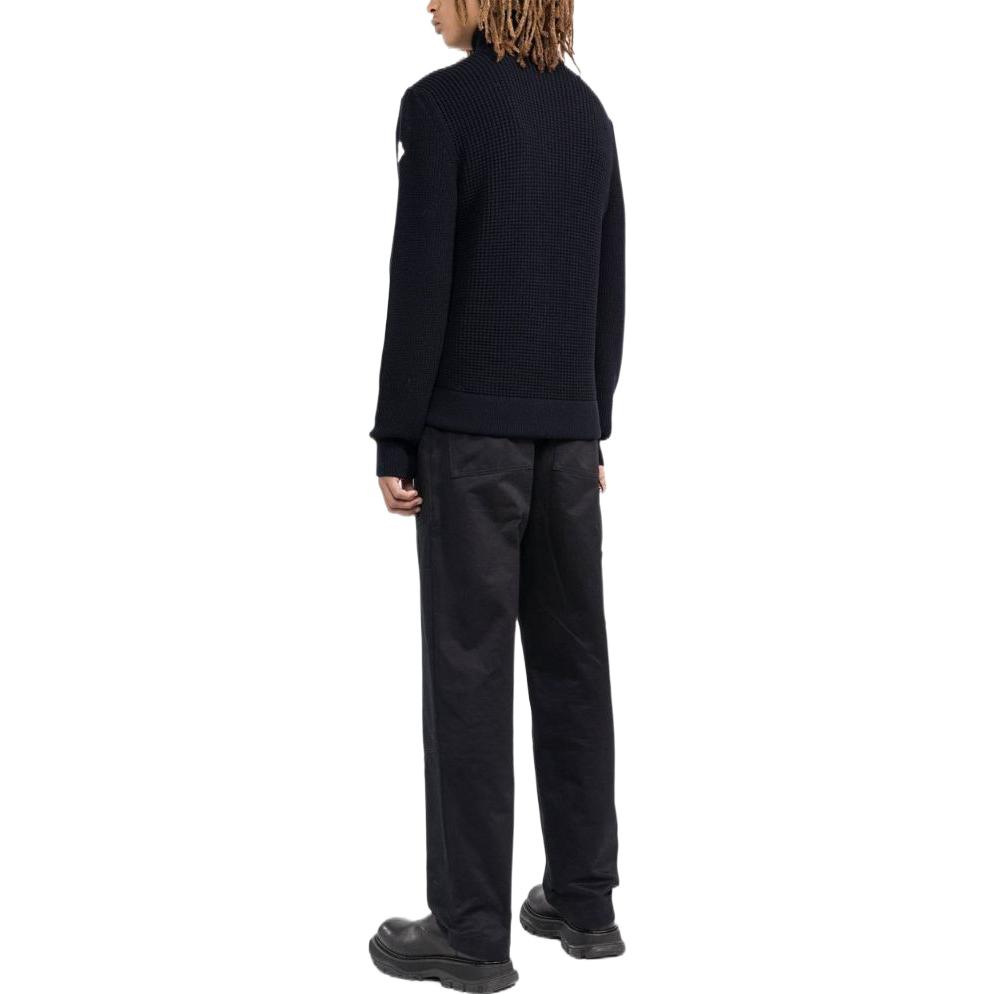 Shop 몽클레어 남성 로고 프린트 다운 자켓 블랙 FW22 가디건. H20919B00005M1131769