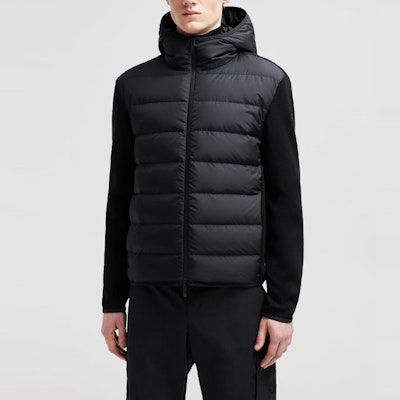 Moncler CARDIGAN FW24 輕量羽絨連帽羊毛拉鍊外套 男女款 黑色. J20919B00010M1122999 Shop Moncler CARDIGAN FW24 輕量羽絨連帽羊毛拉鍊外套 男女款 黑色. J20919B00010M1122999