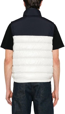 モンクレール セルセス FW24 カラーブロック ロゴ ジップ ノースリーブ ベスト ホワイト J10911A00058595ZJ034 Shop モンクレール セルセス FW24 カラーブロック ロゴ ジップ ノースリーブ ベスト ホワイト J10911A00058595ZJ034