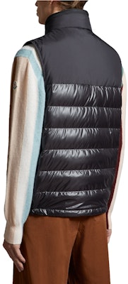 Moncler Cerces SS24 Slim Fit Sleeveless Down Vest Unisex Black J10911A00058595ZJ999 Purchase Moncler Cerces SS24 Slim Fit Sleeveless Down Vest Unisex Black J10911A00058595ZJ999