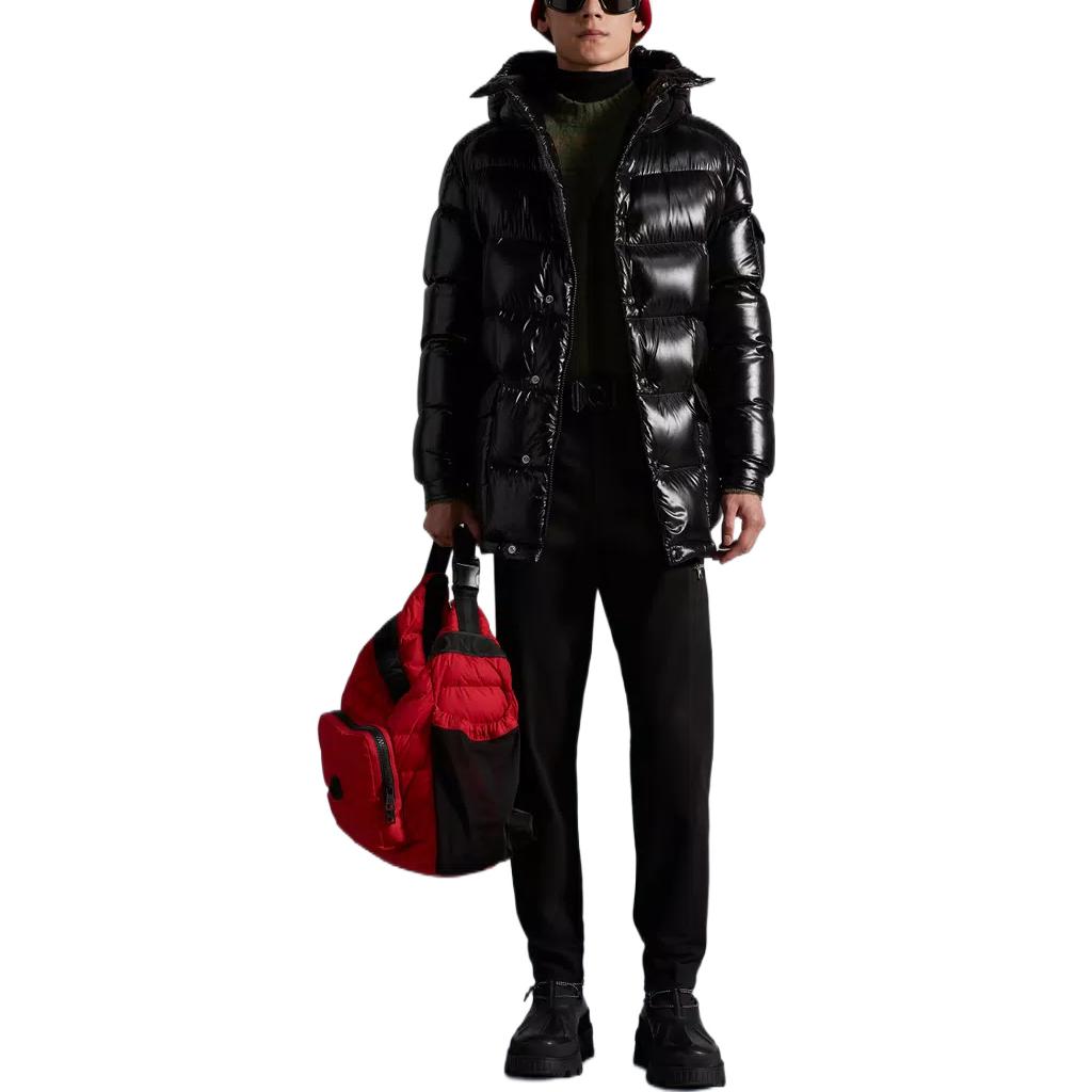 Lookbook 盟可睐 Chiablese FW22 冬季男女通用黑色亮面连帽羽绒服. H20911C000065963V999