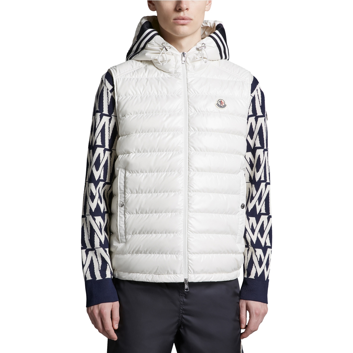 Shop Moncler Clai SS24 Serie Año del Dragón Chaleco con Capucha Blanco Hombre. J10911A00057595ZJ034