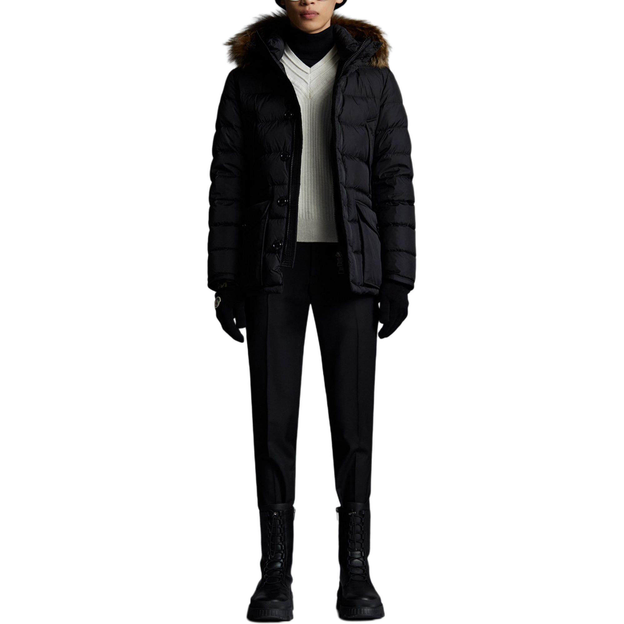 Lookbook Jaket Hoodie Moncler CLUNY Unisex Hitam dengan Logo dan Ritsleting. I20911B5250268352999