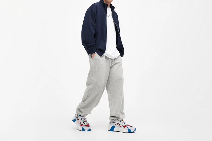 몽클레르 컴퍼서 로우 (흰/빨/파) H109A4M00210M1765002 Order 몽클레르 컴퍼서 로우 (흰/빨/파) H109A4M00210M1765002